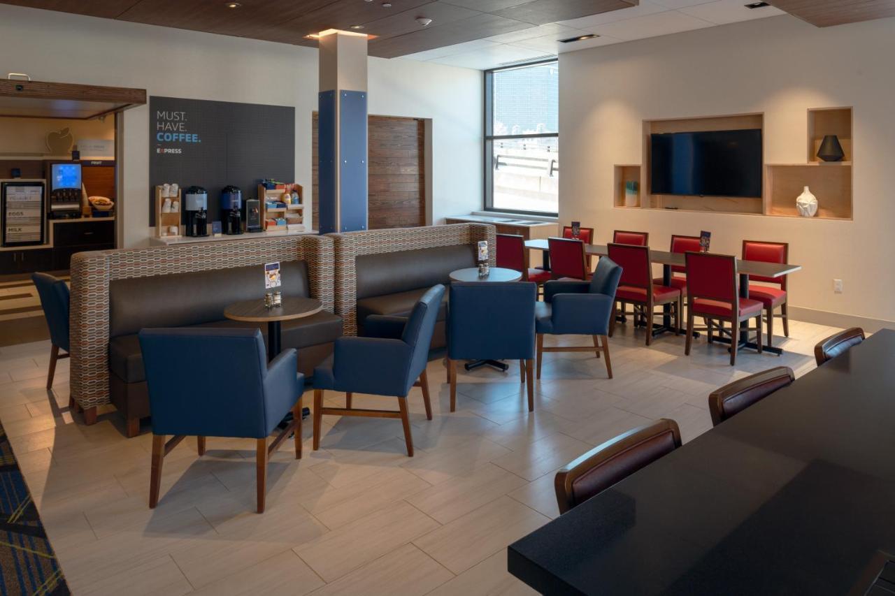 Holiday Inn Express & Suites - Tulsa Downtown - Arts District By Ihg Eksteriør billede