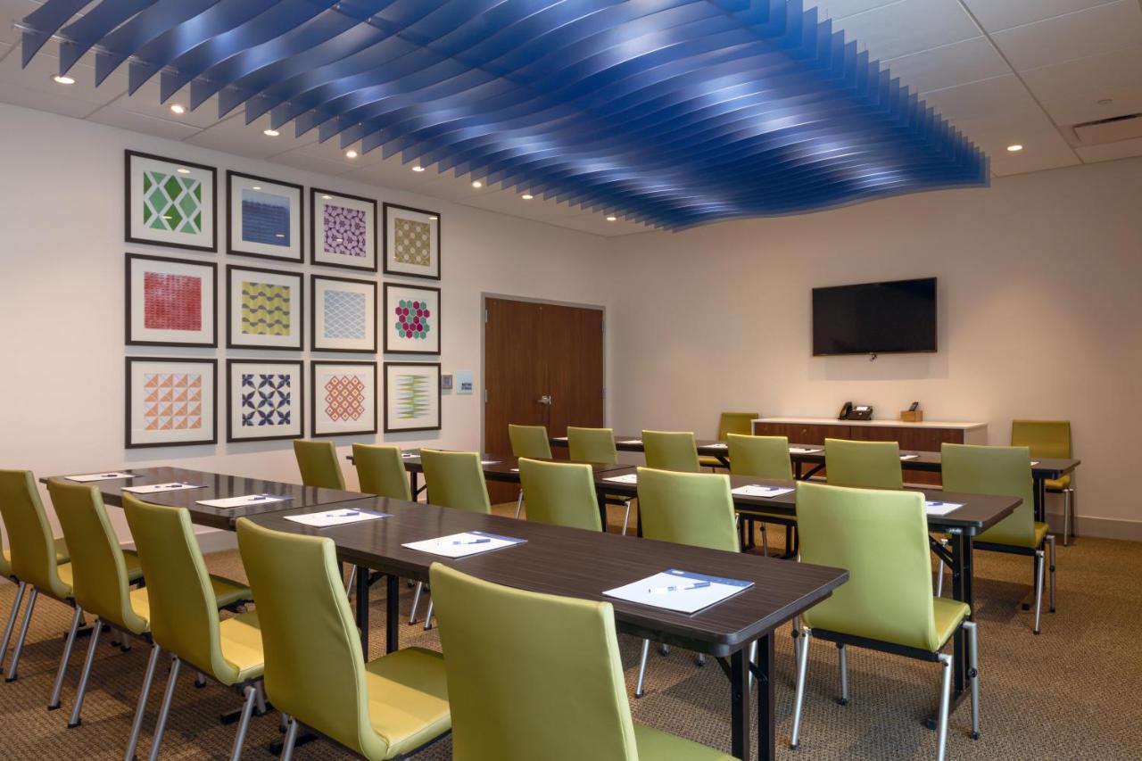 Holiday Inn Express & Suites - Tulsa Downtown - Arts District By Ihg Eksteriør billede